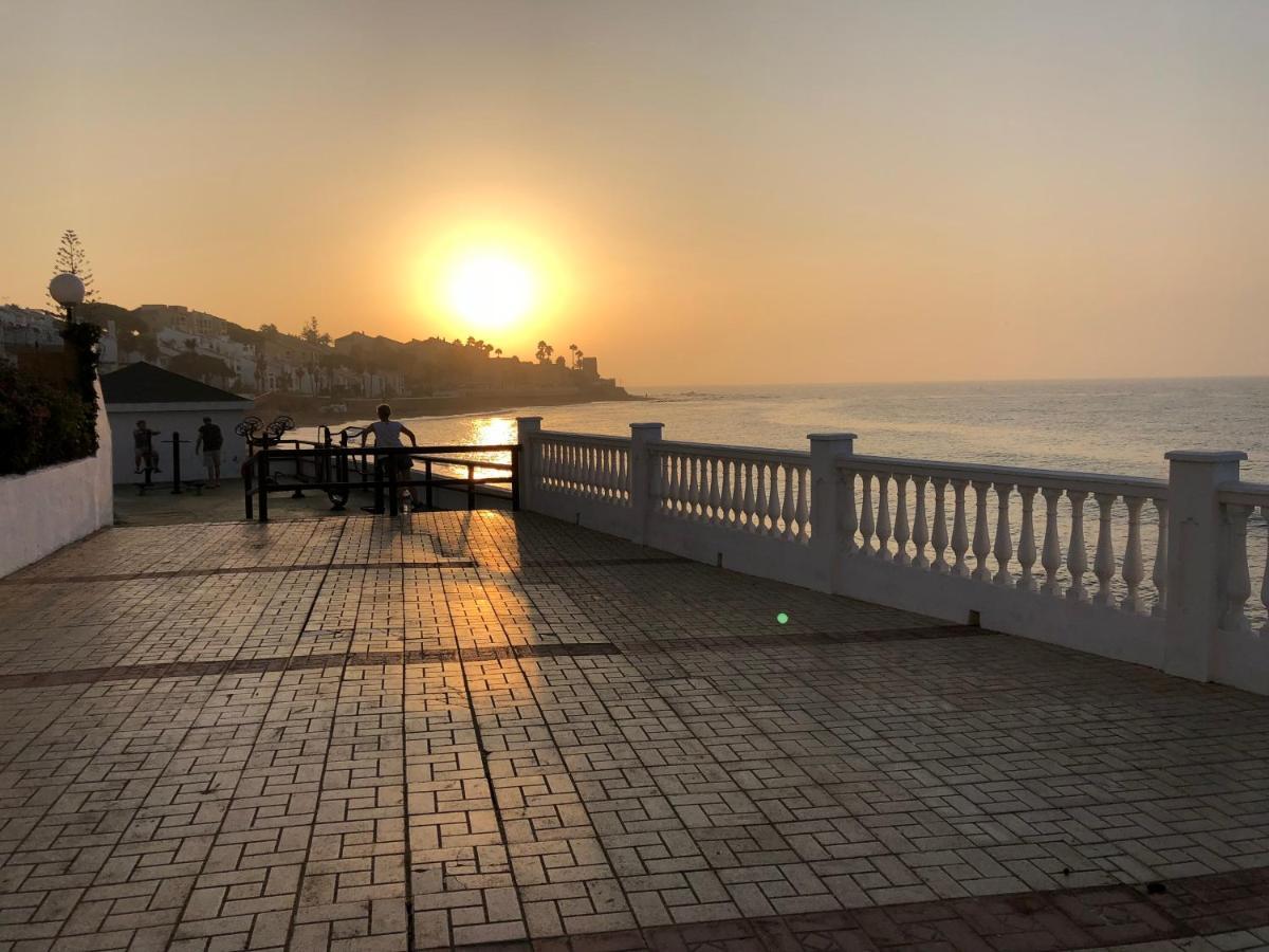 Apartament Ribera Playa Alhamar Sitio de Calahonda Zewnętrze zdjęcie