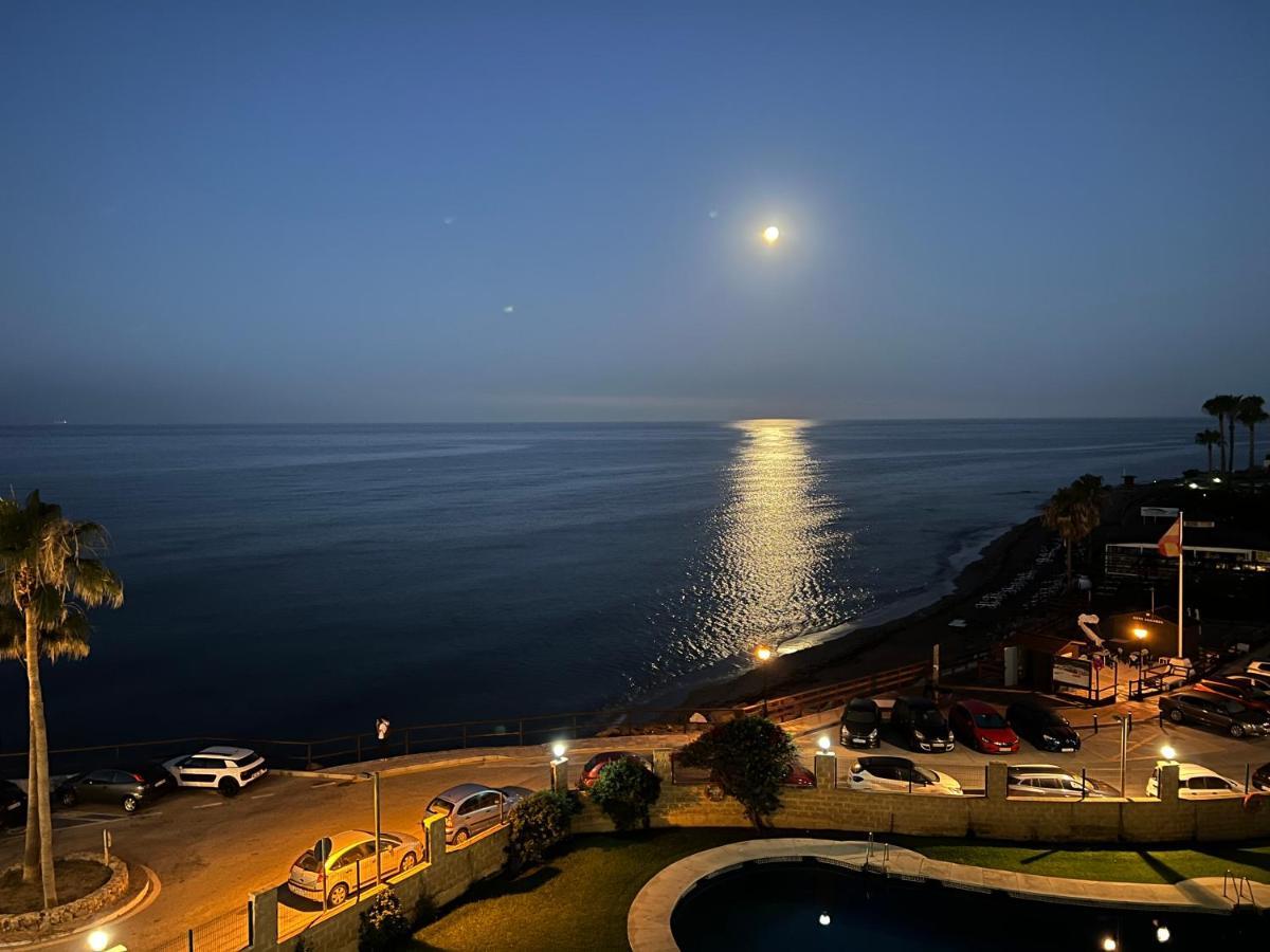 Apartament Ribera Playa Alhamar Sitio de Calahonda Zewnętrze zdjęcie